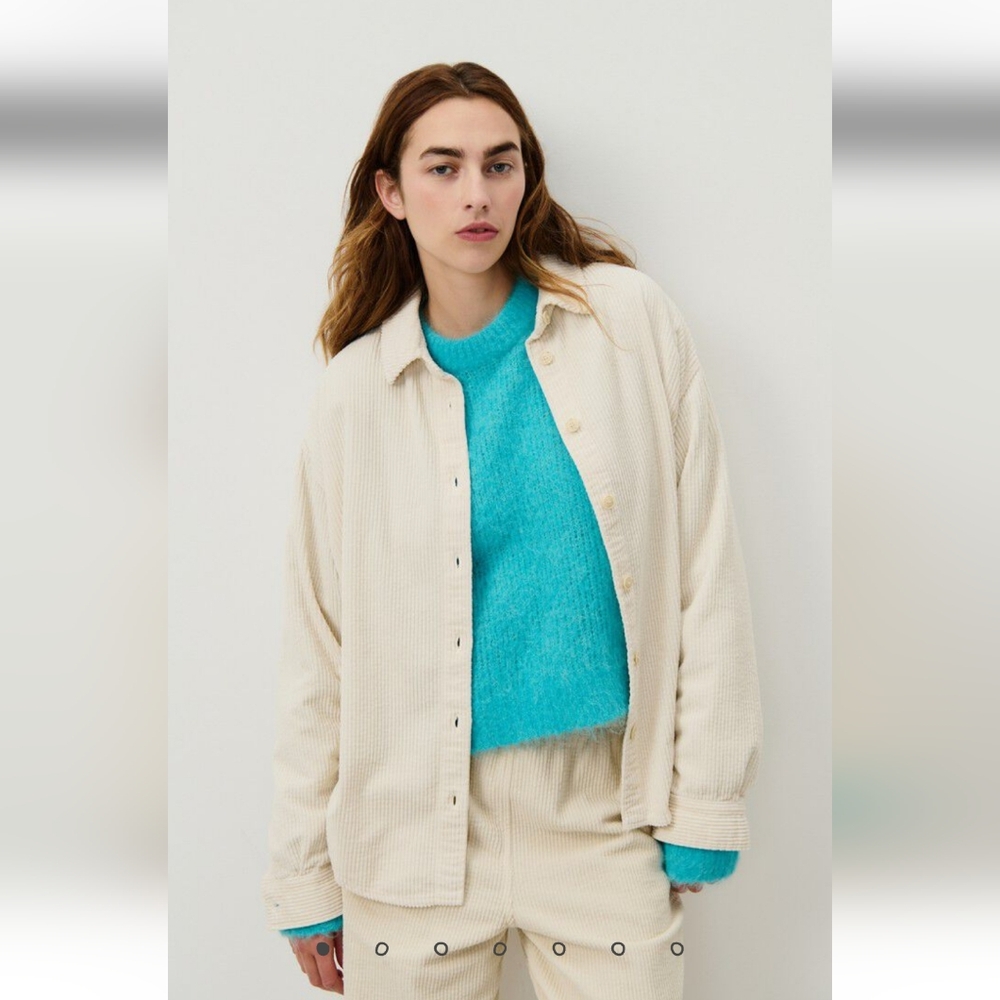 American Vintage Cream Corduroy Shirt Jacket with Turquoise Knit Top